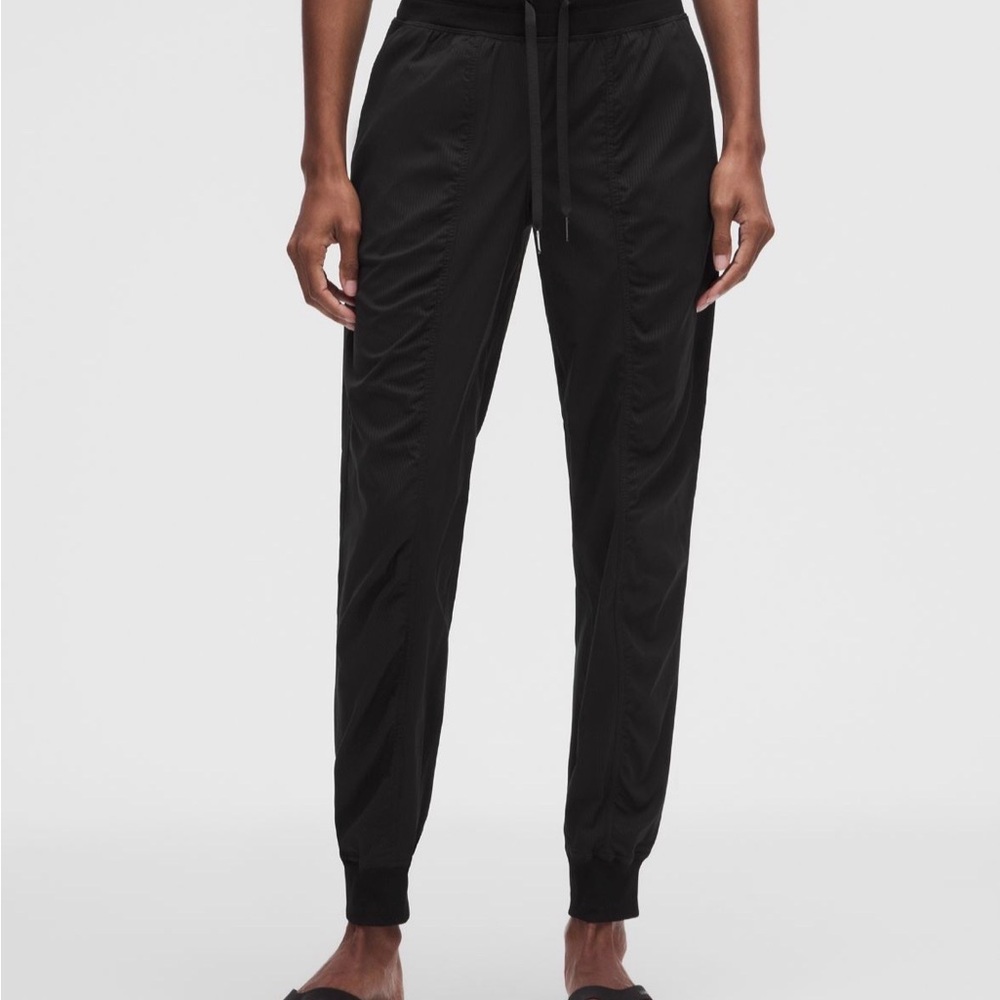 Dance Studio Mid-Rise Jogger *Full Length